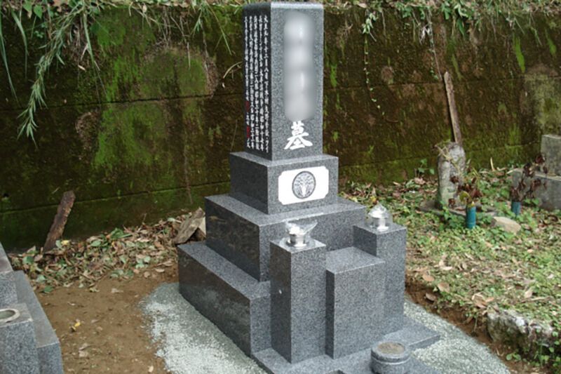 戒名彫り(墓石への追加彫刻)